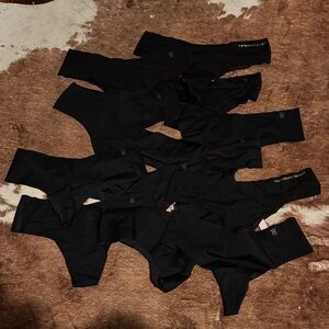 Victoria's Secret Black No-Show Panties Set